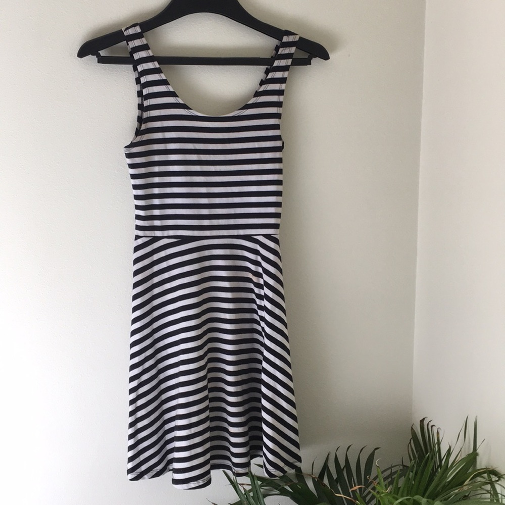 Black and white dress